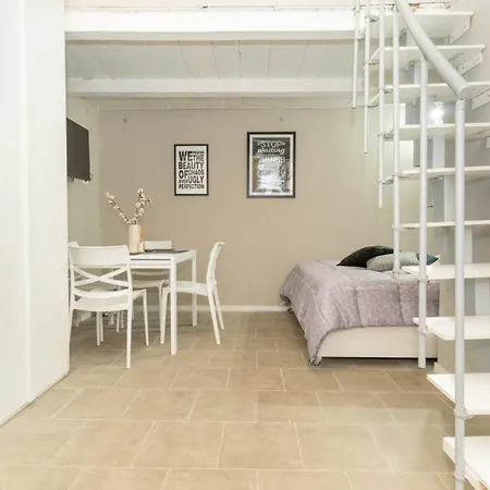 Appartement Maca House 2 *
